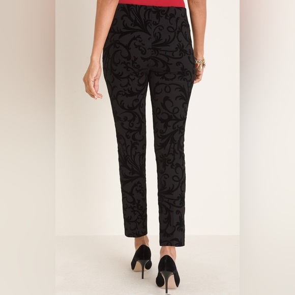 Chico’s So Slimming Juliet Flocked Scroll Ankle Pants Size 6 Black Velvet - Picture 2 of 7